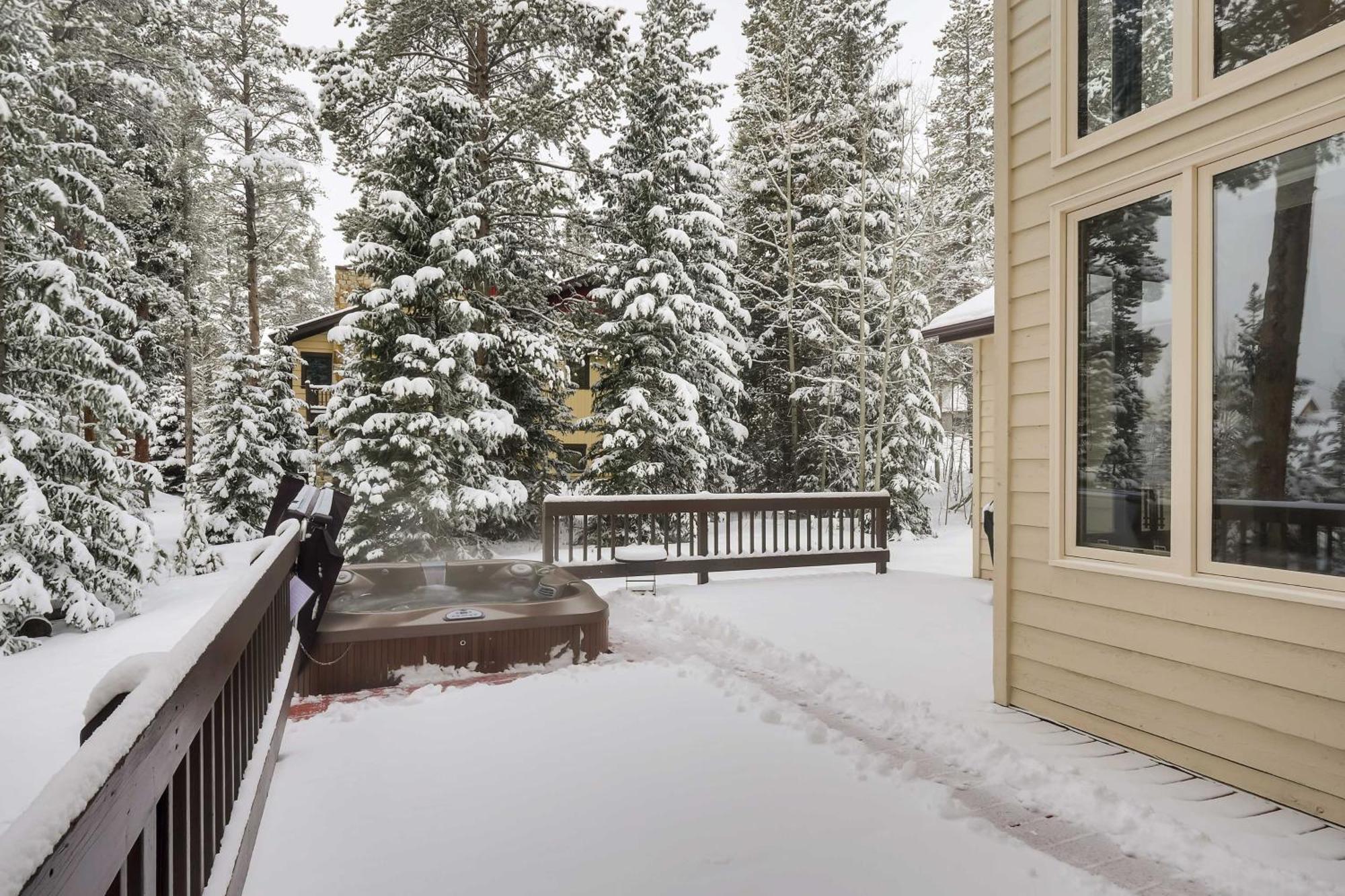 Idyllic Forested Breck Home Hot Tub And Ski Shuttle Breckenridge Exterior photo